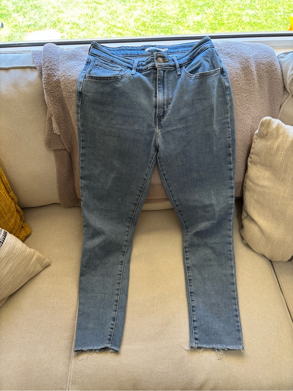 Levi's High Rise Skinny Jeans in Faded Blue